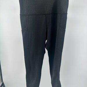 Sleek Black Croc-Embossed Leggings